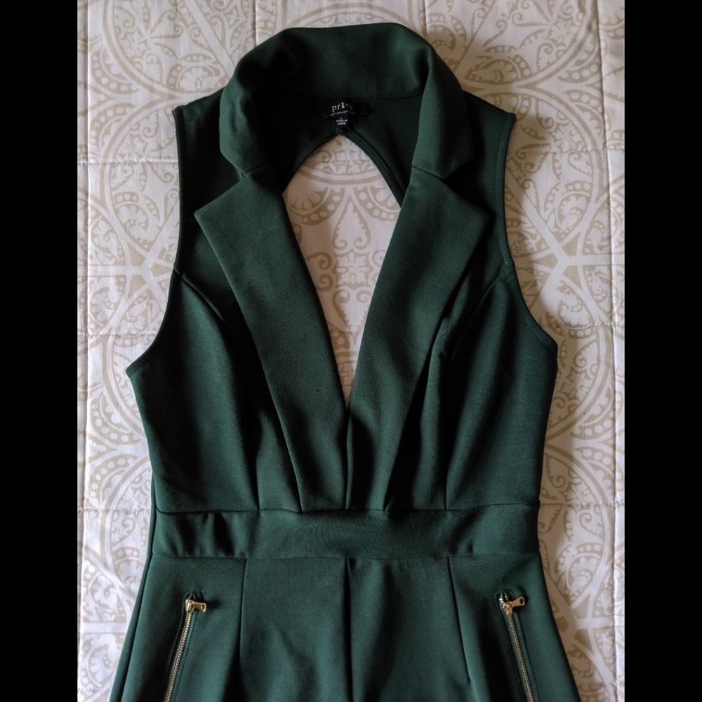 Privy | Emerald Green Tuxedo Dress